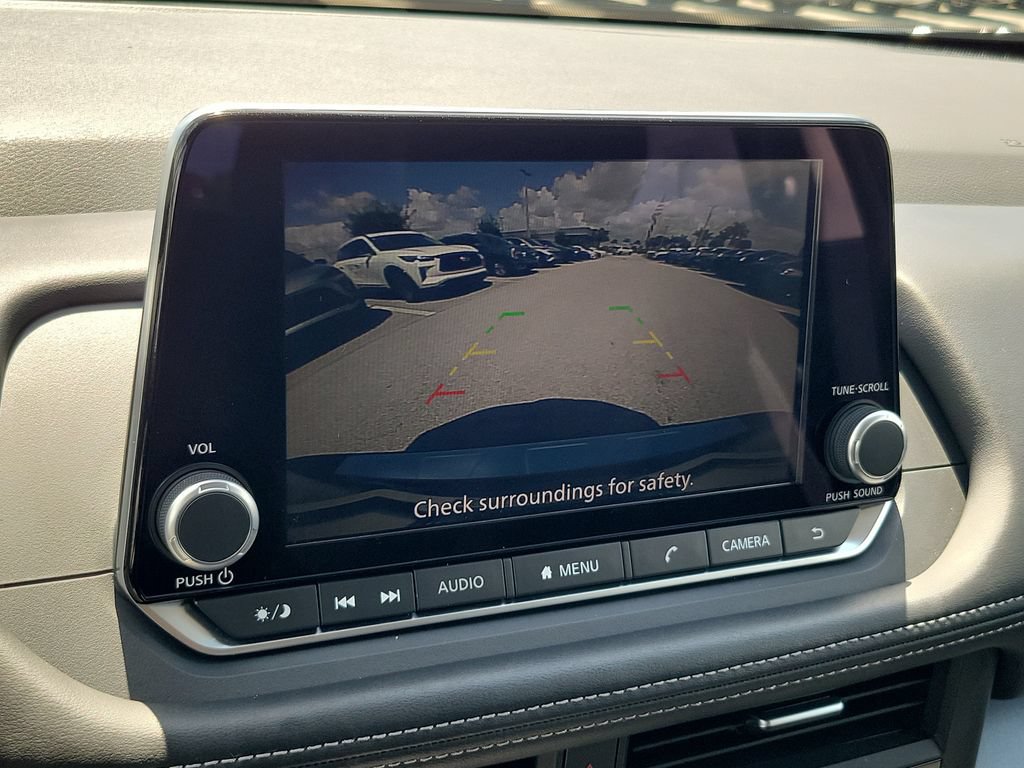 Used 2026 Nissan Rogue SV FWD image 27