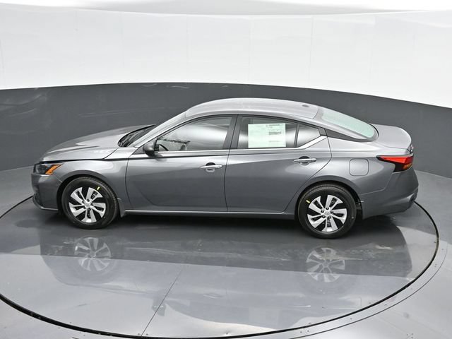 Used 2025 Nissan Altima 2.5 S FWD image 31
