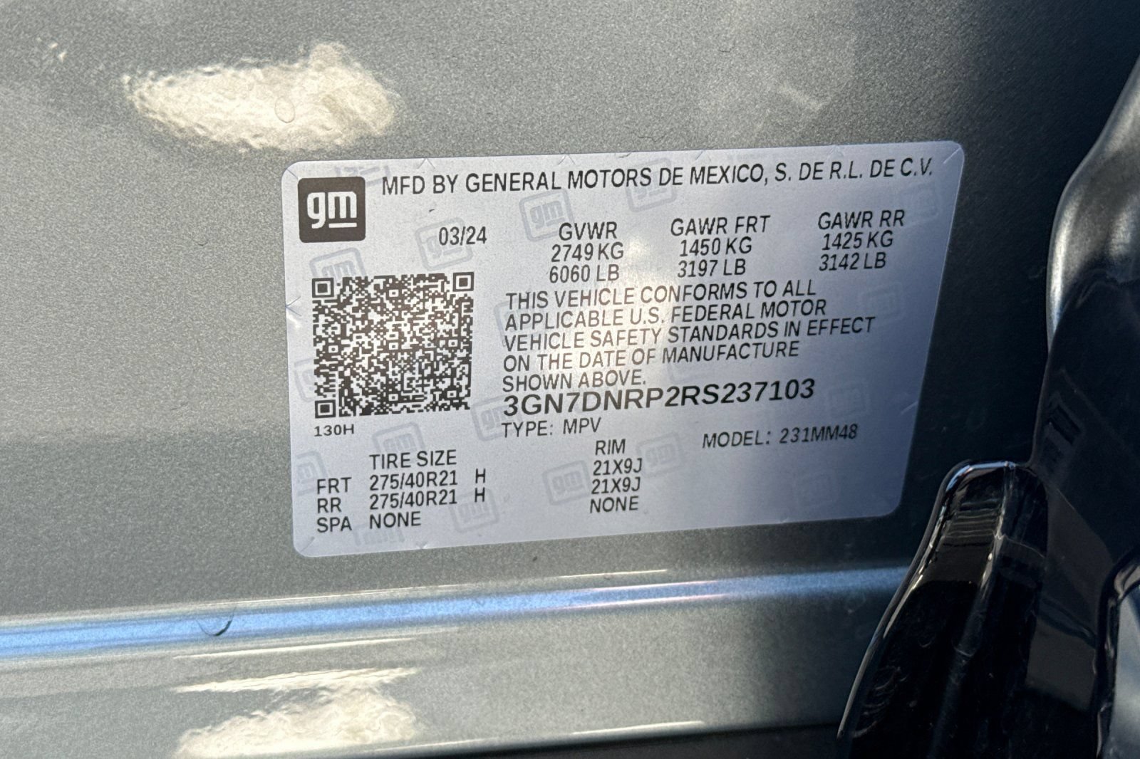 Used 2024 Chevrolet Equinox EV RS FWD image 39