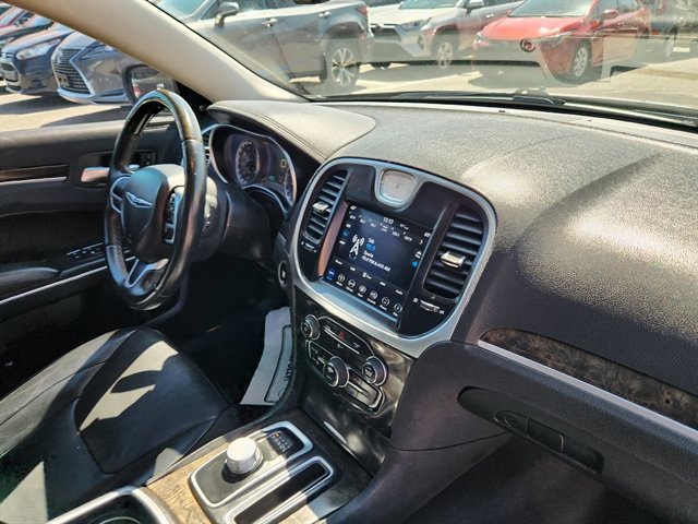 Used 2018 Chrysler 300 Limited AWD/4WD image 6