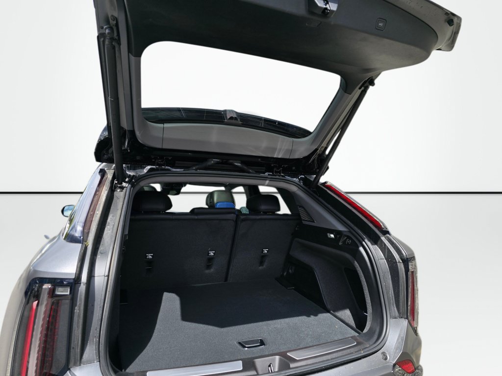 New 2026 Cadillac Optiq V w/ Magnus Launch Edition AWD/4WD image 12