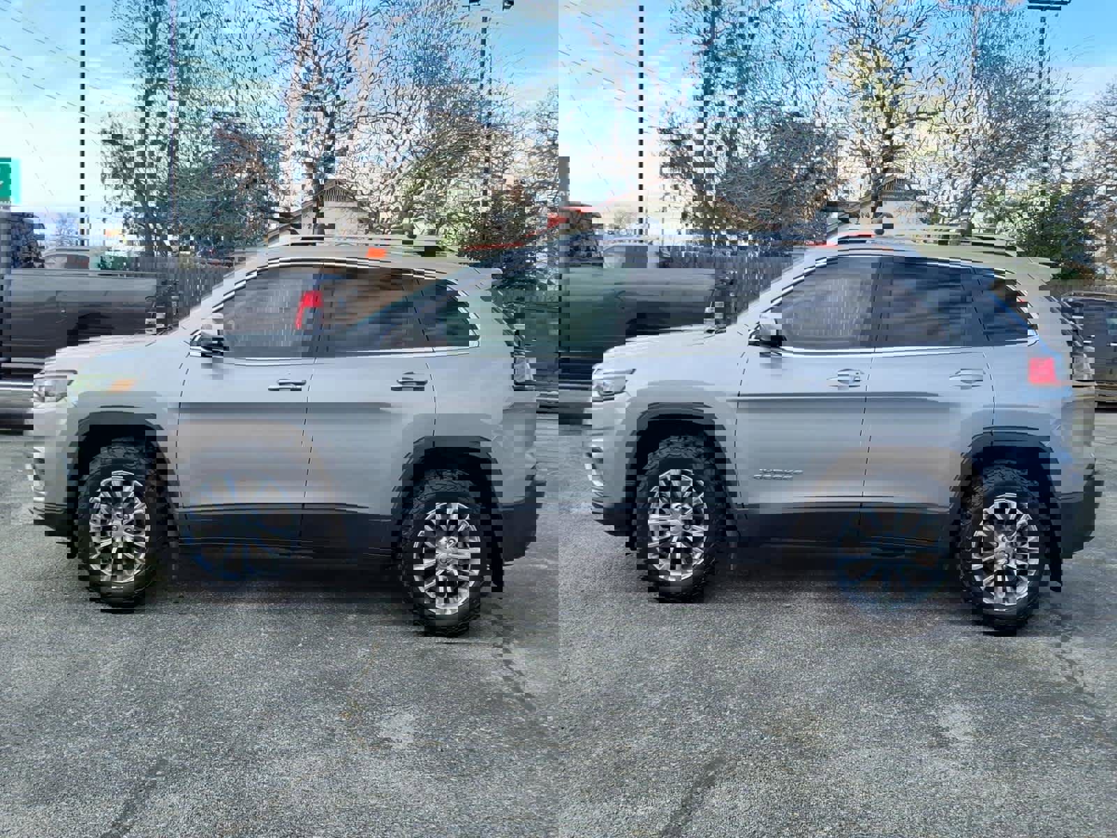 Used 2021 Jeep Cherokee Latitude Lux w/ Trailer Tow Group image 14