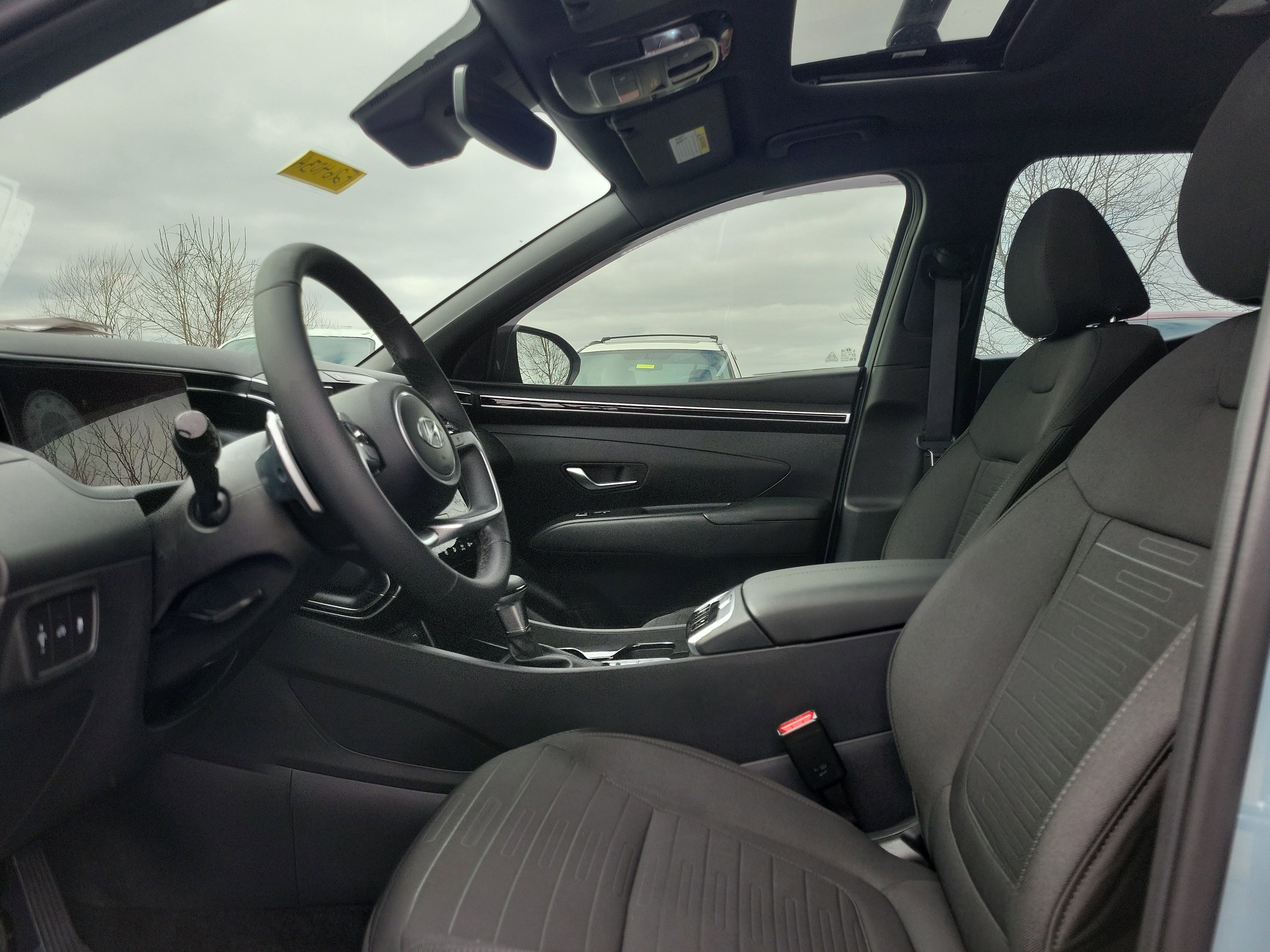 Used 2023 Hyundai Santa Cruz SEL Premium image 15