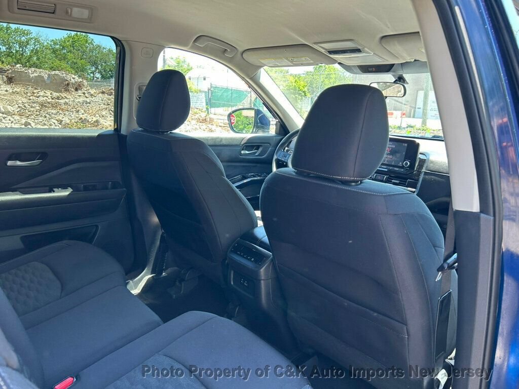 Used 2022 Nissan Pathfinder S AWD/4WD image 38
