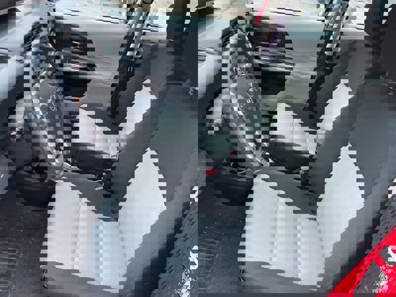 Used 2014 Toyota Prius C Three FWD image 7