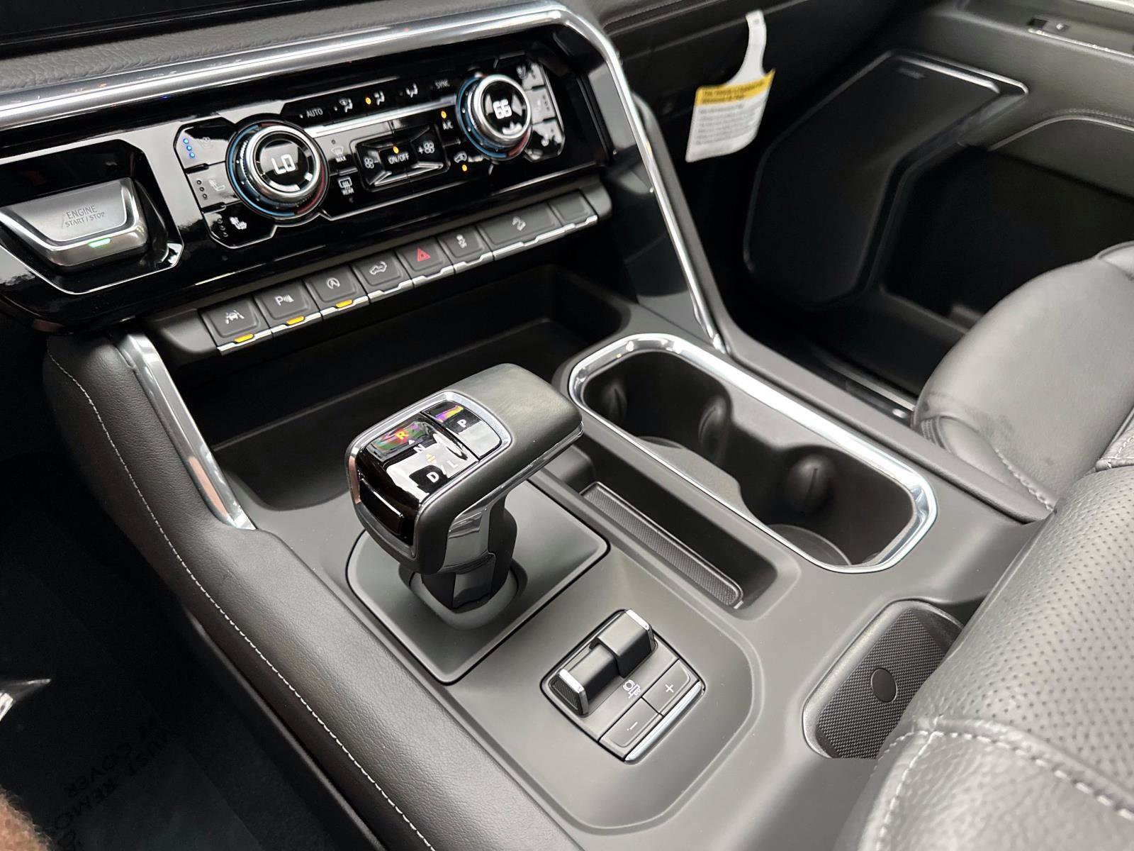 Used 2025 GMC Sierra 1500 Denali image 28