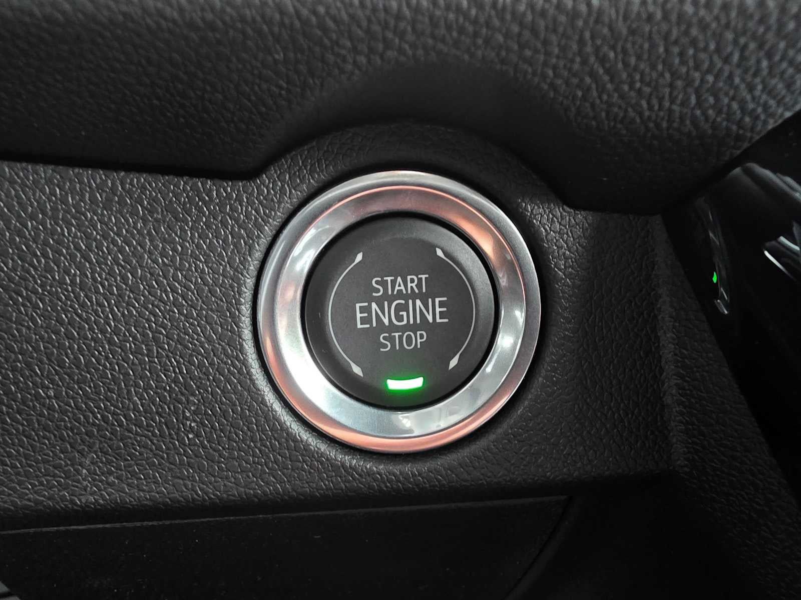 New 2027 Chevrolet Traverse LT AWD/4WD image 32
