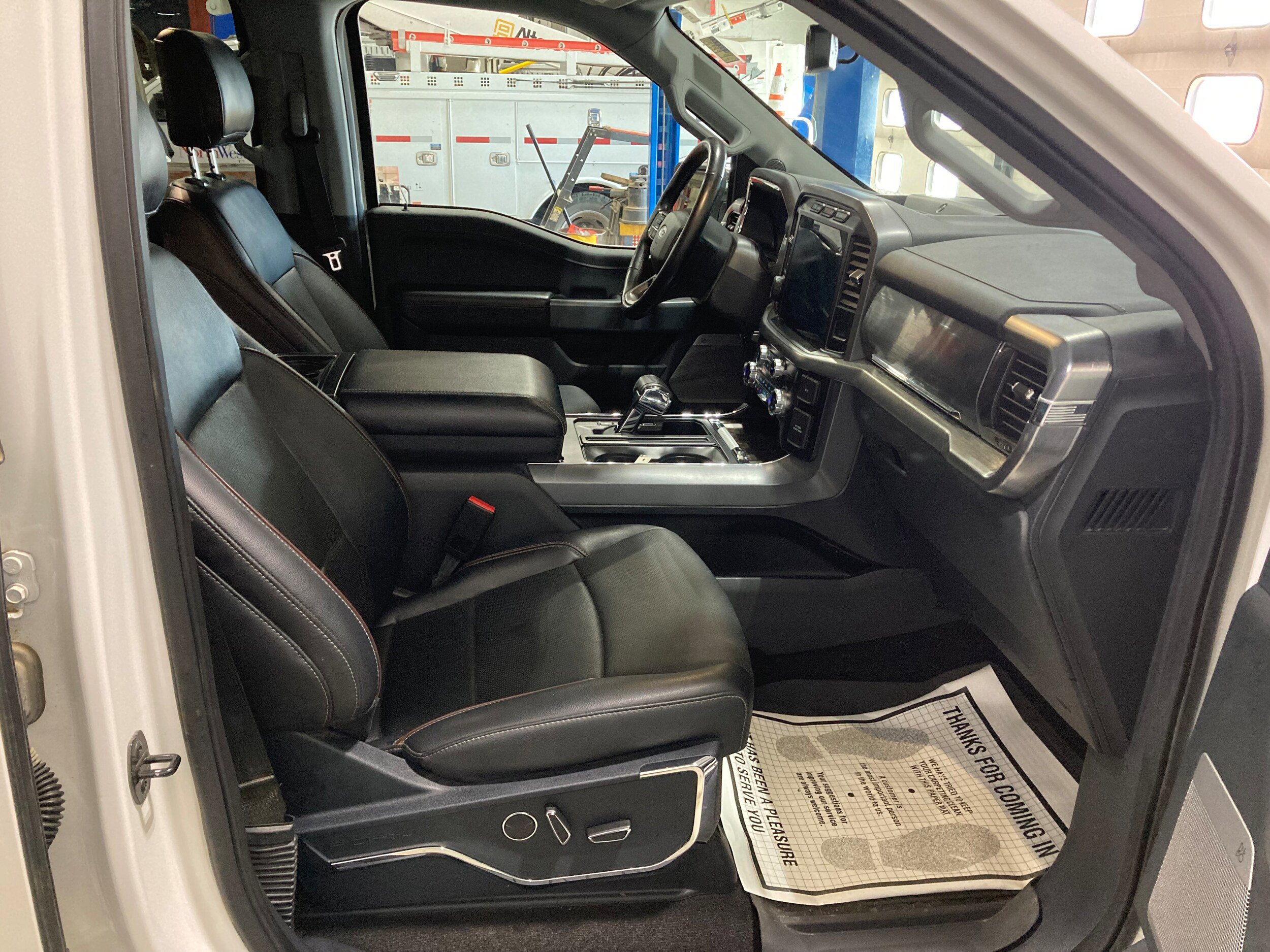 Used 2021 Ford F150 Lariat w/ Equipment Group 502A High AWD/4WD image 4
