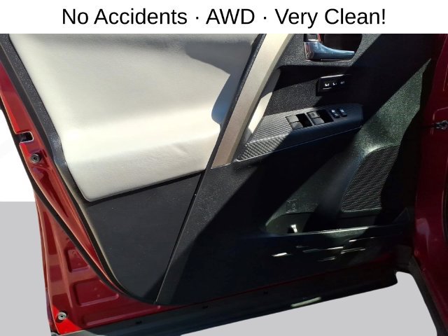 Used 2015 Toyota RAV4 Limited AWD/4WD image 10