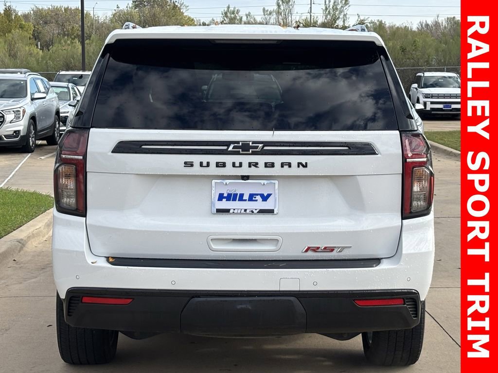 Used 2023 Chevrolet Suburban RST w/ Luxury Package image 5