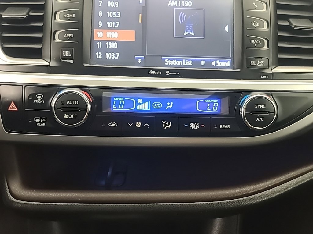 Used 2014 Toyota Highlander Limited FWD image 35