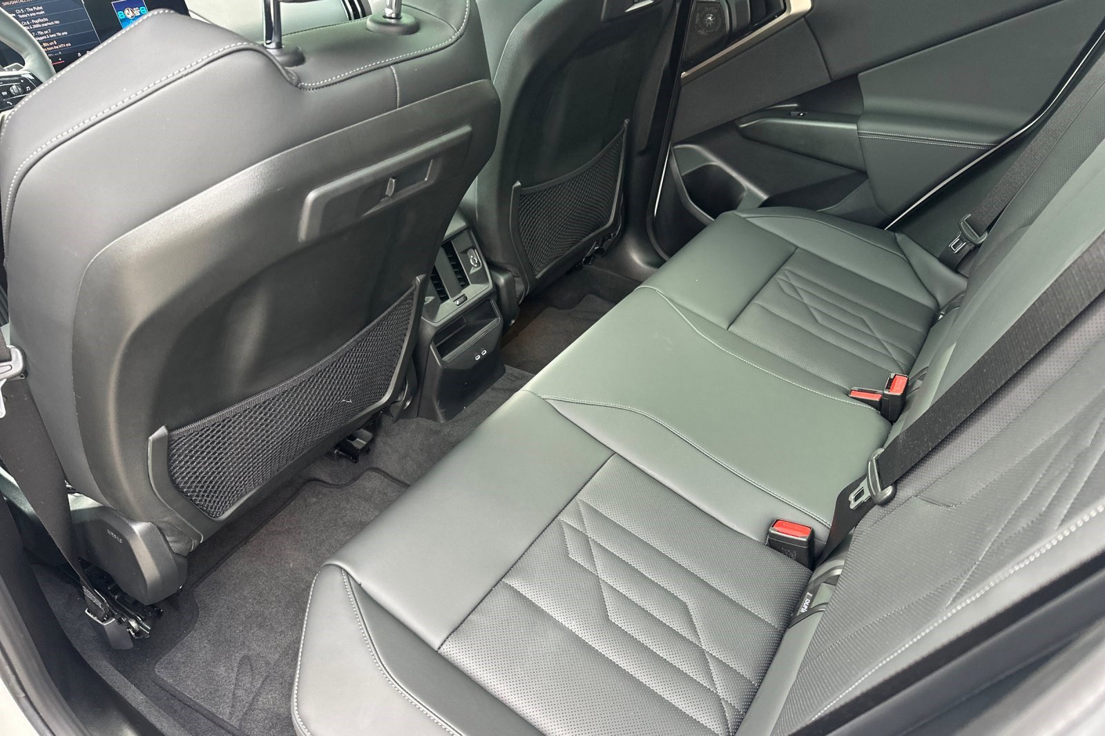 Used 2025 BMW X3 xDrive30i w/ Premium Package image 15