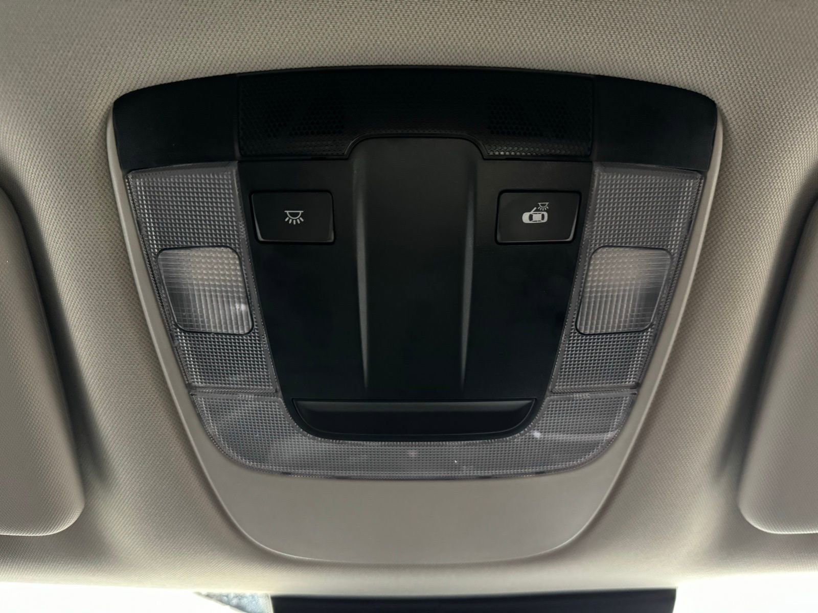 Used 2024 Kia Sportage LX image 19