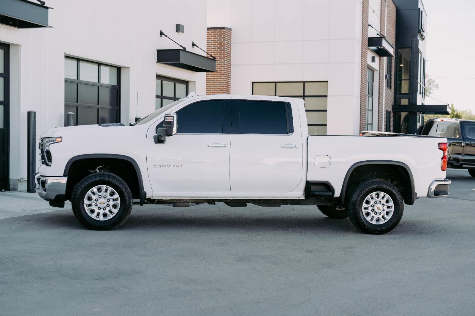 Used 2024 Chevrolet Silverado 2500 LTZ image 4