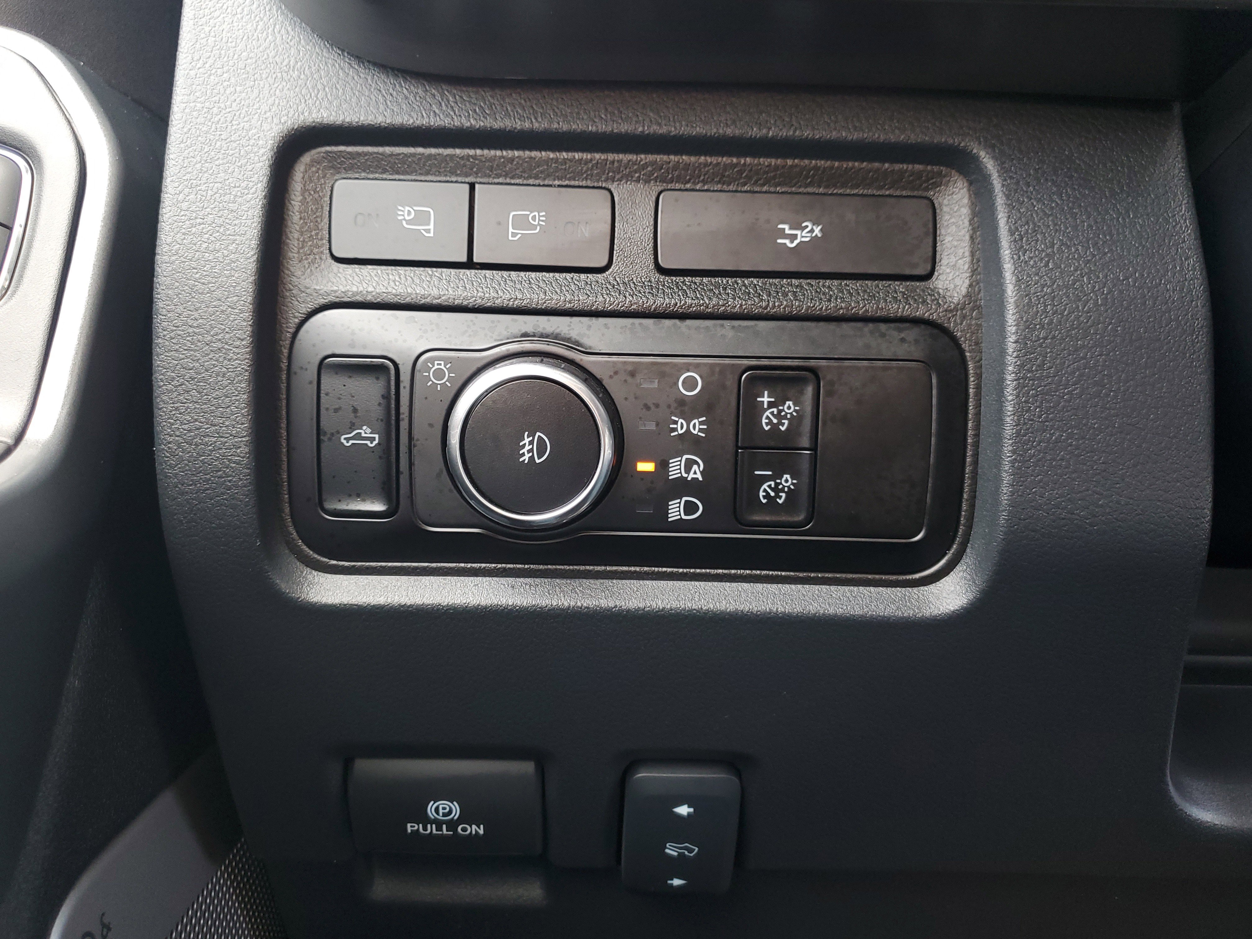 Certified 2024 Ford F250 Lariat w/ Lariat Ultimate Package image 28