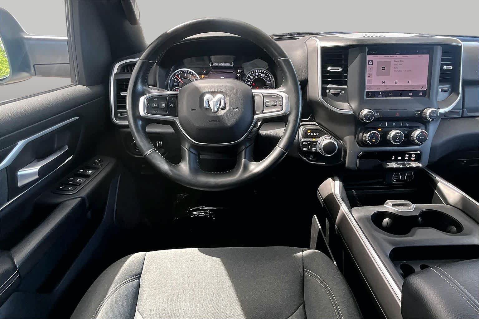 Used 2022 RAM 1500 Big Horn AWD/4WD image 6