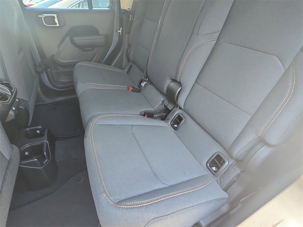 New 2025 Jeep Gladiator Sport image 14