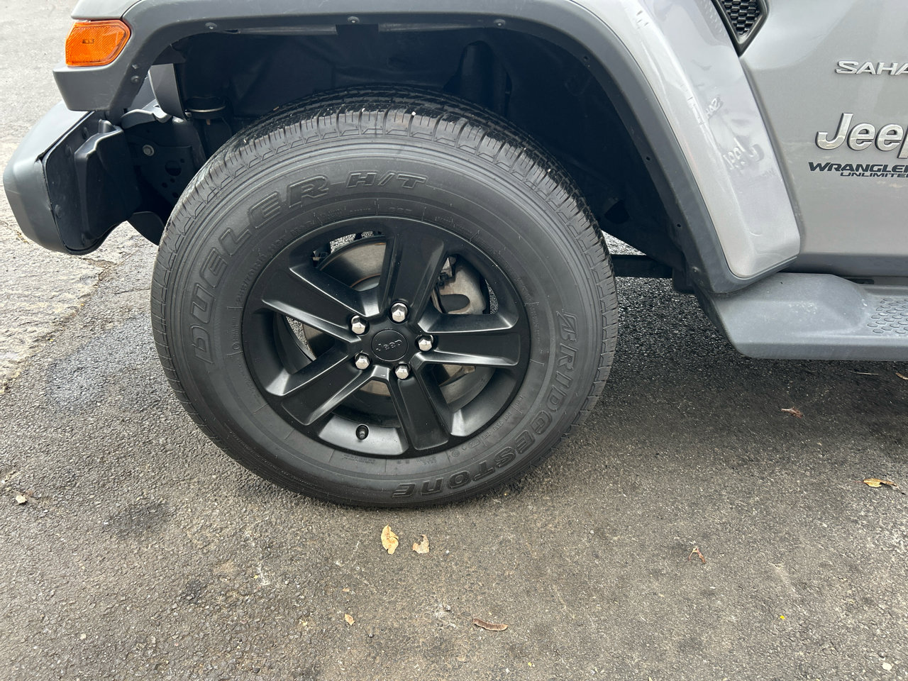 Used 2020 Jeep Wrangler Unlimited Sahara image 17