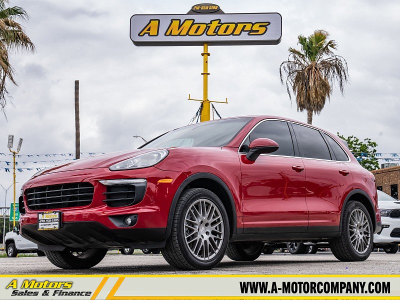 Used 2017 Porsche Cayenne AWD/4WD image 1