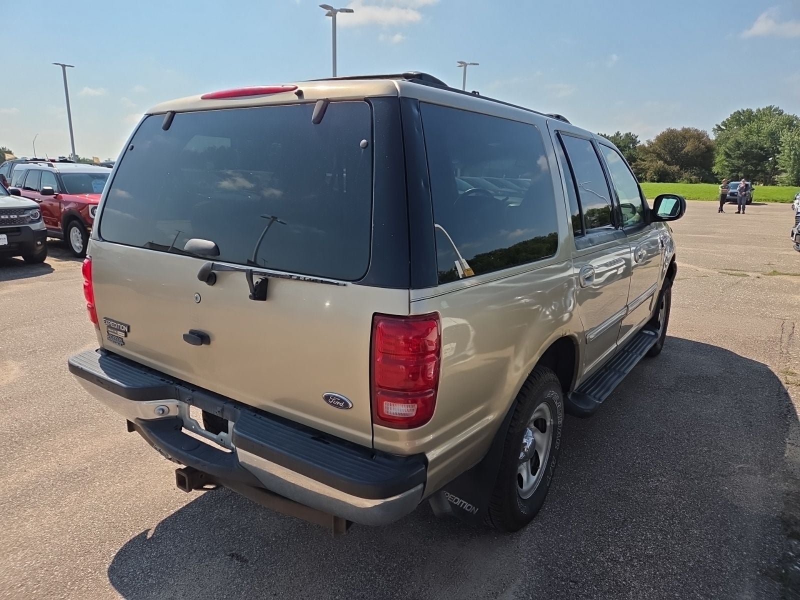 Used 2000 Ford Expedition XLT AWD/4WD image 5