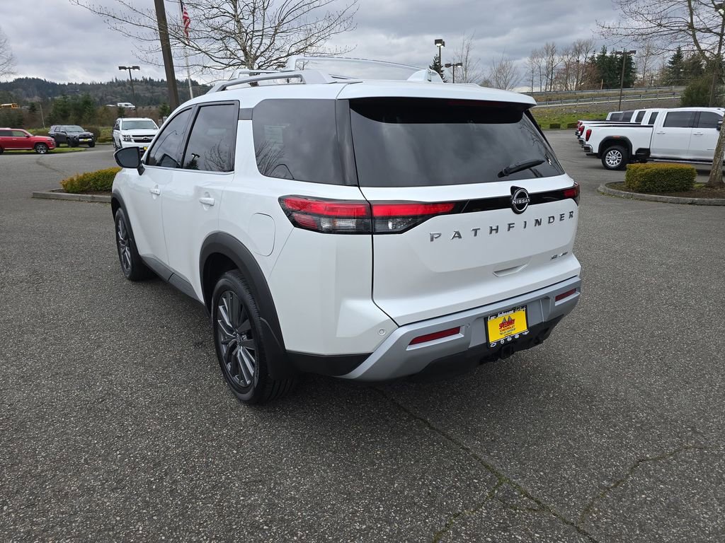 Used 2025 Nissan Pathfinder SL w/ SL Premium Package image 4