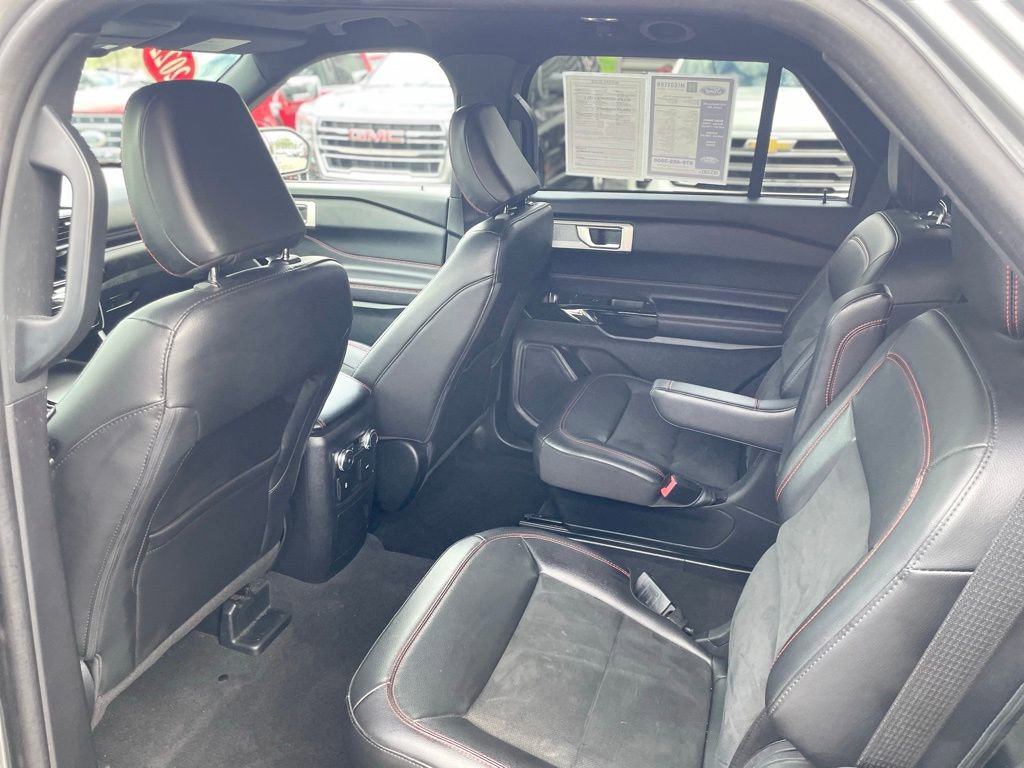 Used 2022 Ford Explorer ST-Line w/ Class IV Trailer Tow Package AWD/4WD image 12