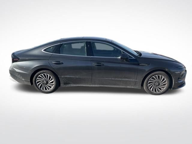 Used 2025 Hyundai Sonata Limited image 5