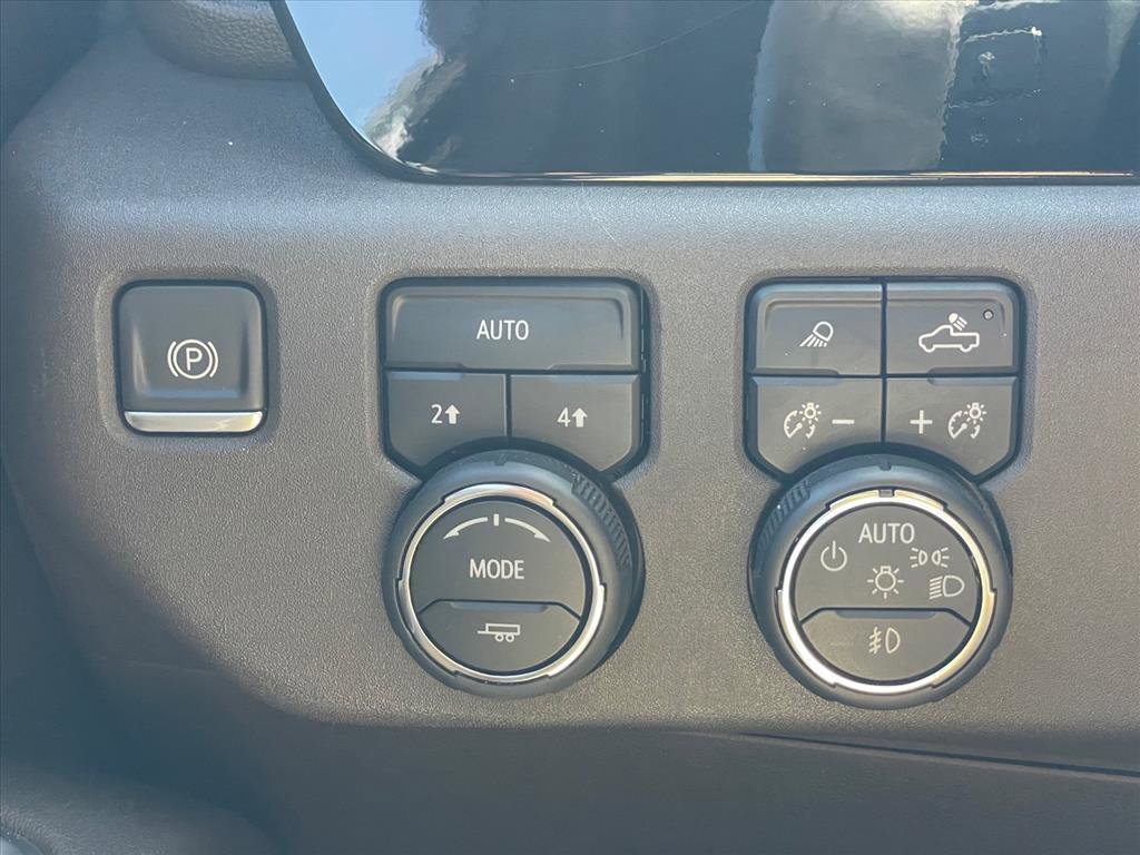 Used 2023 Chevrolet Silverado 1500 LTZ image 19