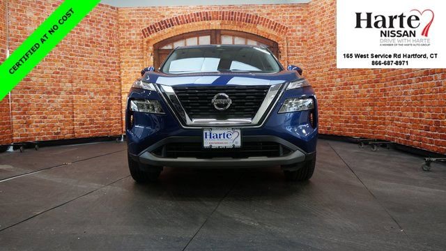 Certified 2021 Nissan Rogue SV image 2