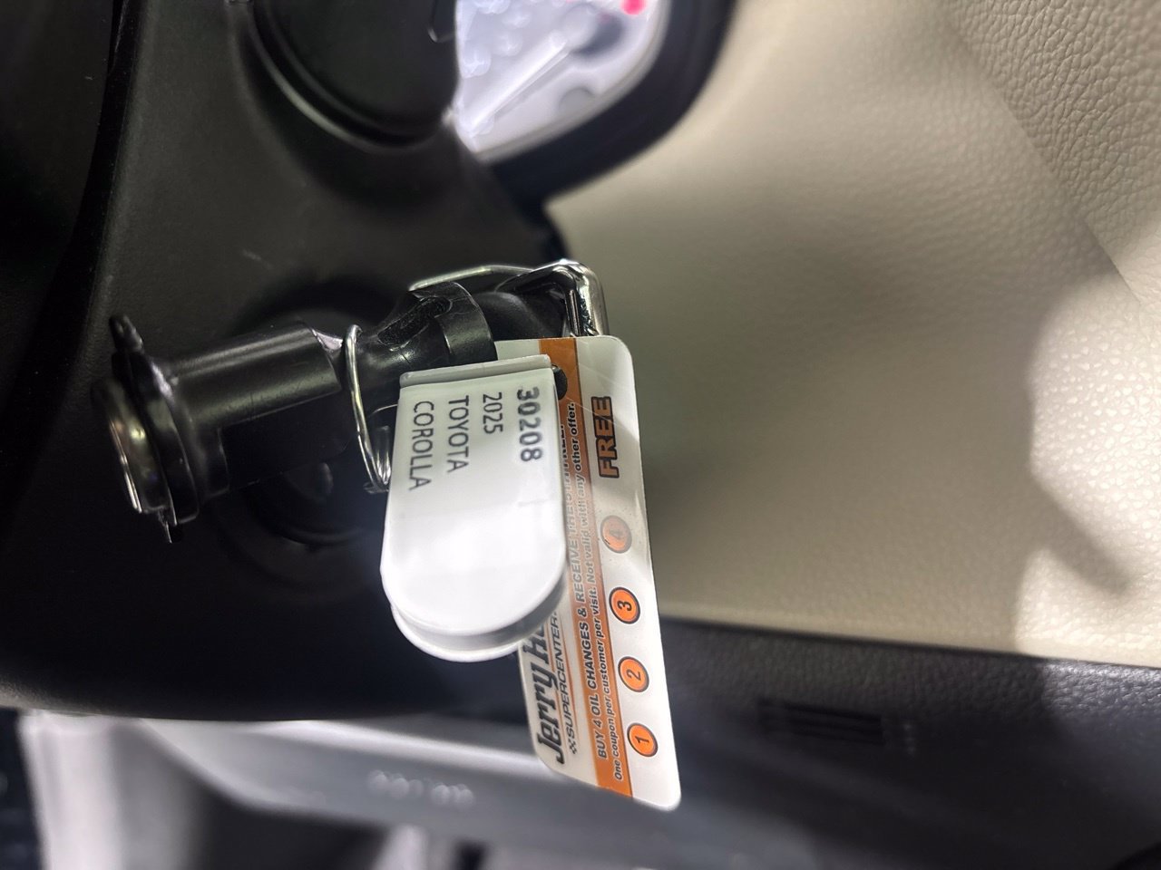 Used 2025 Toyota Corolla LE FWD image 16