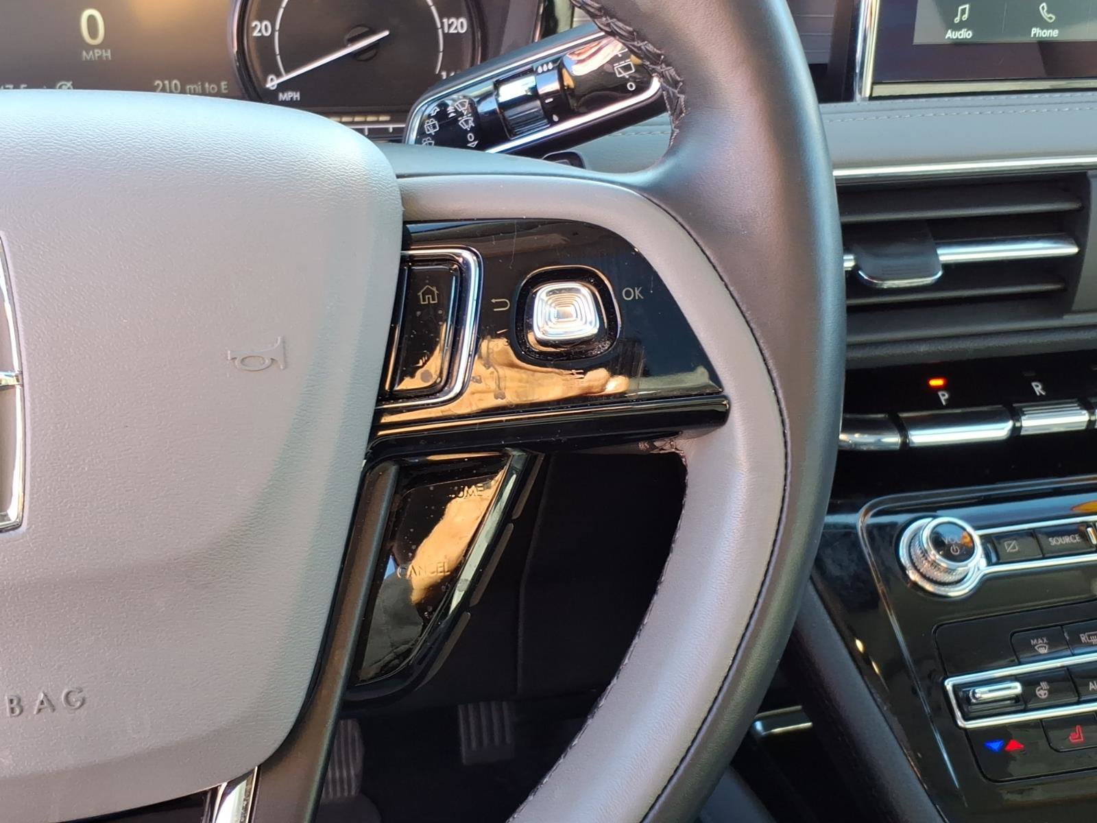 Used 2022 Lincoln Corsair AWD w/ Premium Package image 20