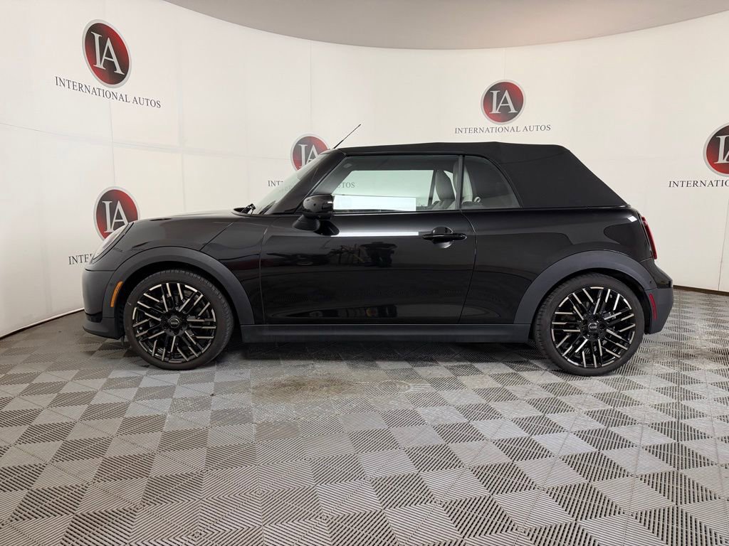 Used 2025 MINI Cooper S FWD image 6