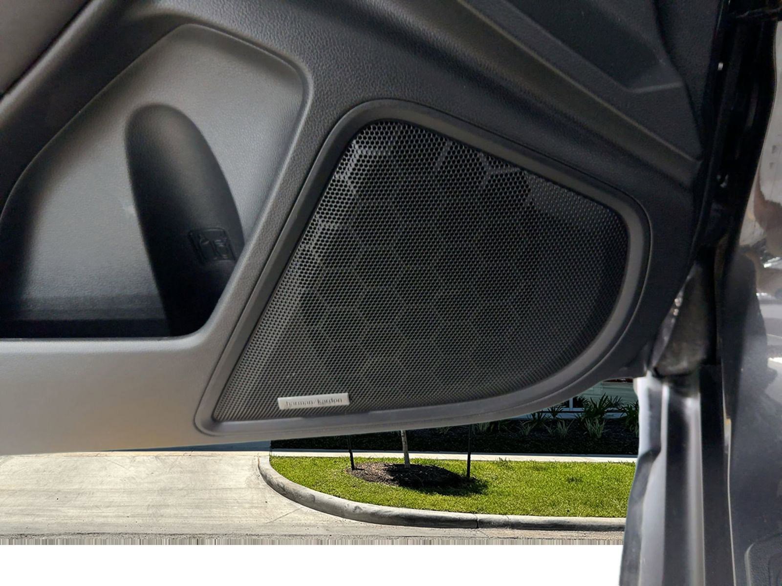 Used 2023 Subaru Outback Limited image 21