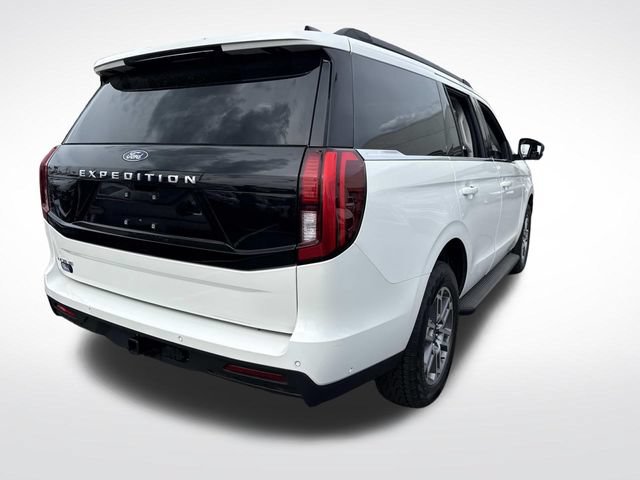 Used 2025 Ford Expedition Active AWD/4WD image 8