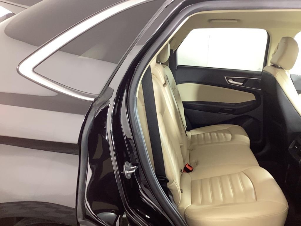 Used 2024 Ford Edge SEL w/ Convenience Package image 10