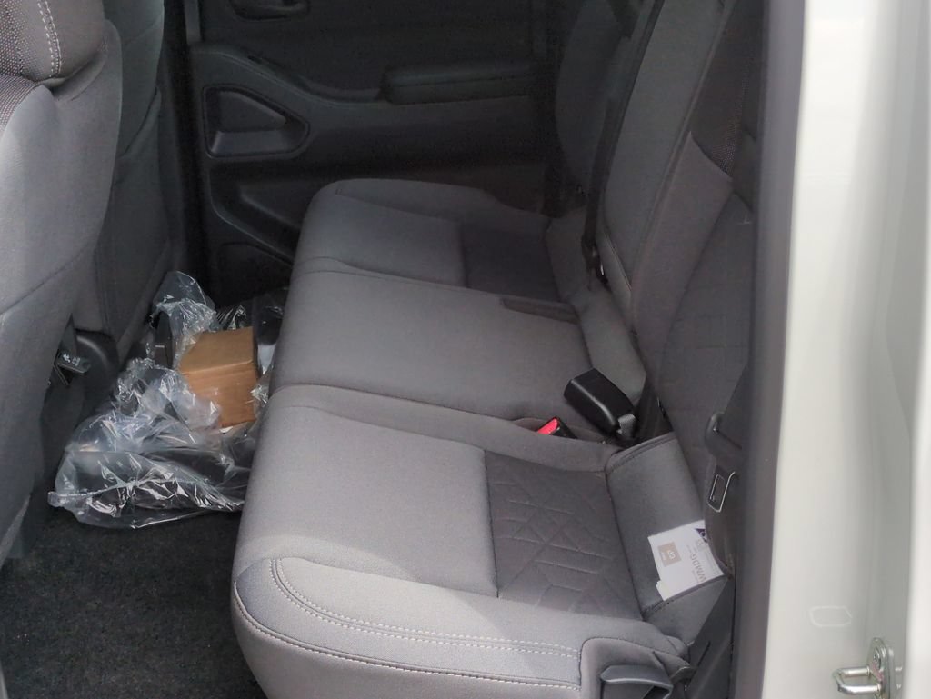 New 2026 Nissan Frontier SV w/ SV Convenience Package AWD/4WD image 16