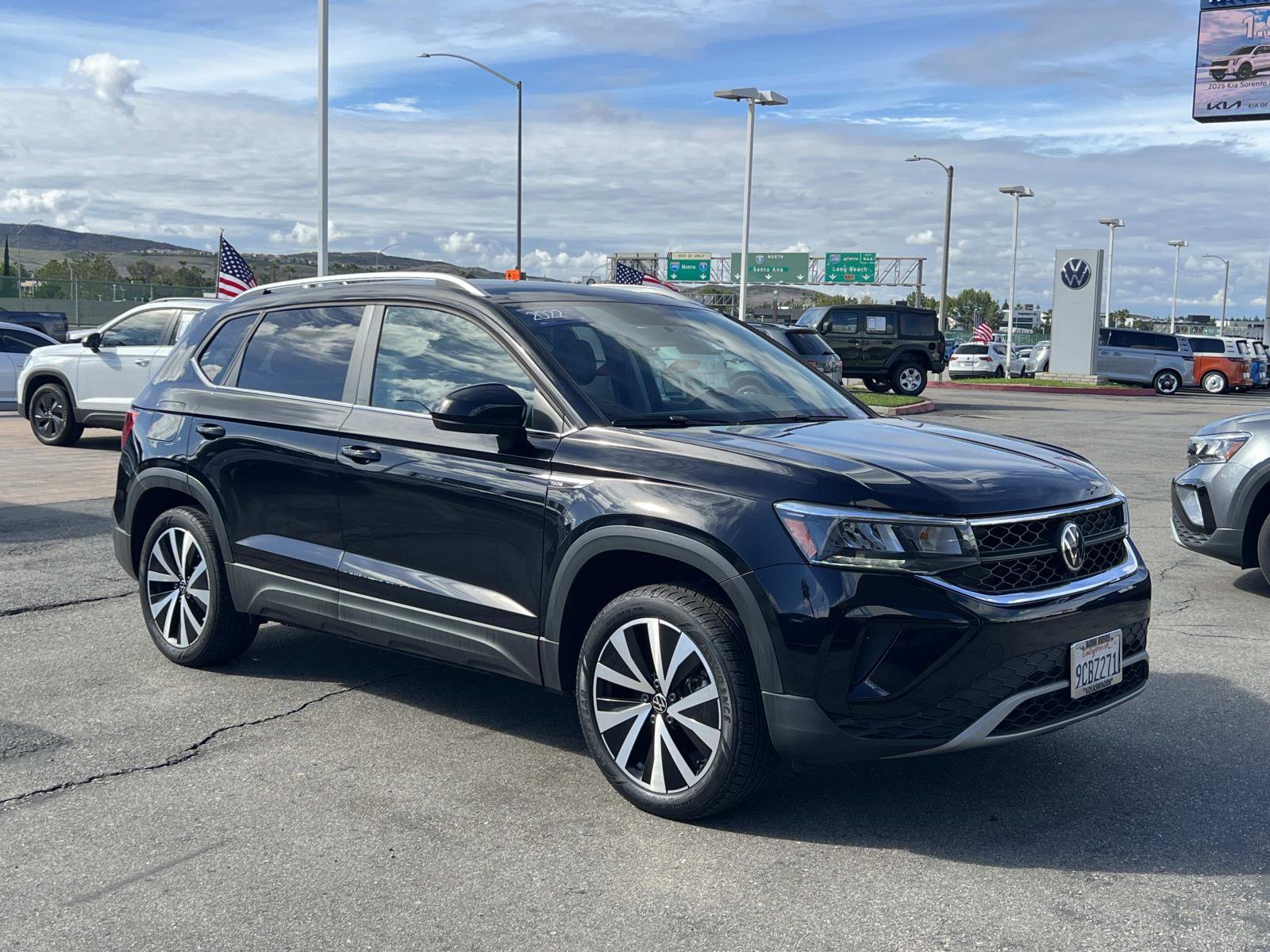 Certified 2022 Volkswagen Taos SE image 26