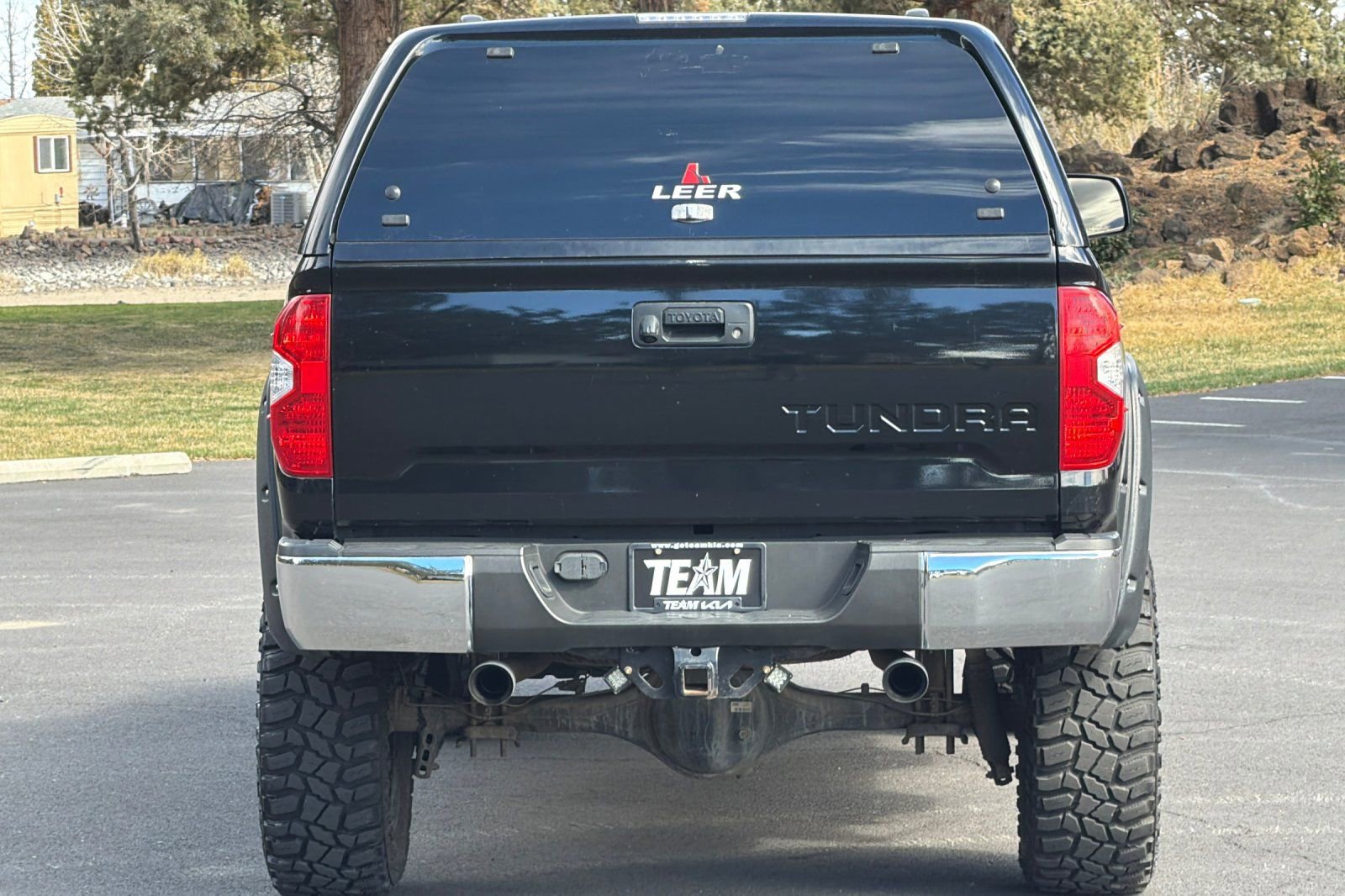 Used 2018 Toyota Tundra SR5 w/ TRD Off Road Package image 5