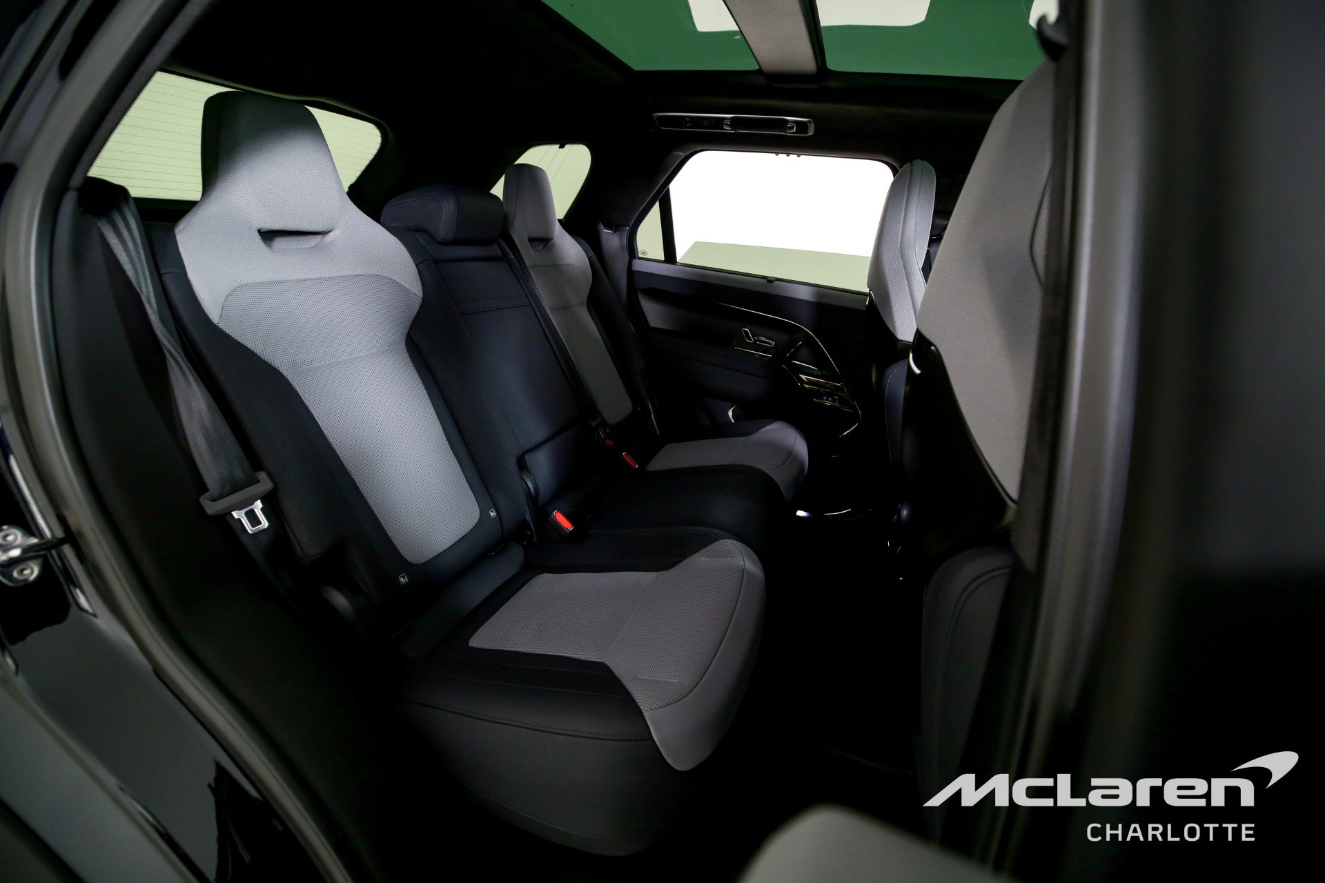 Used 2025 Land Rover Range Rover Sport SV Edition Two image 23