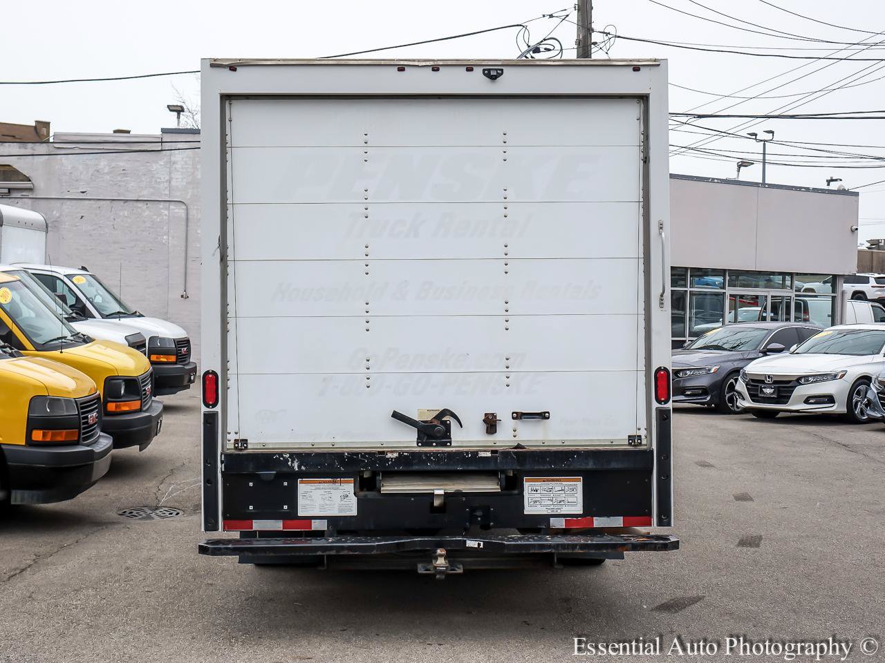 Used 2019 GMC Savana 3500 Extended w/ Driver Convenience Package RWD image 6