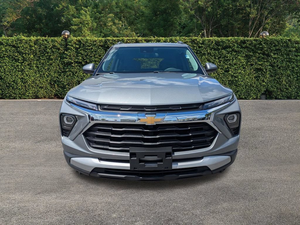 Used 2025 Chevrolet TrailBlazer LT AWD/4WD image 9