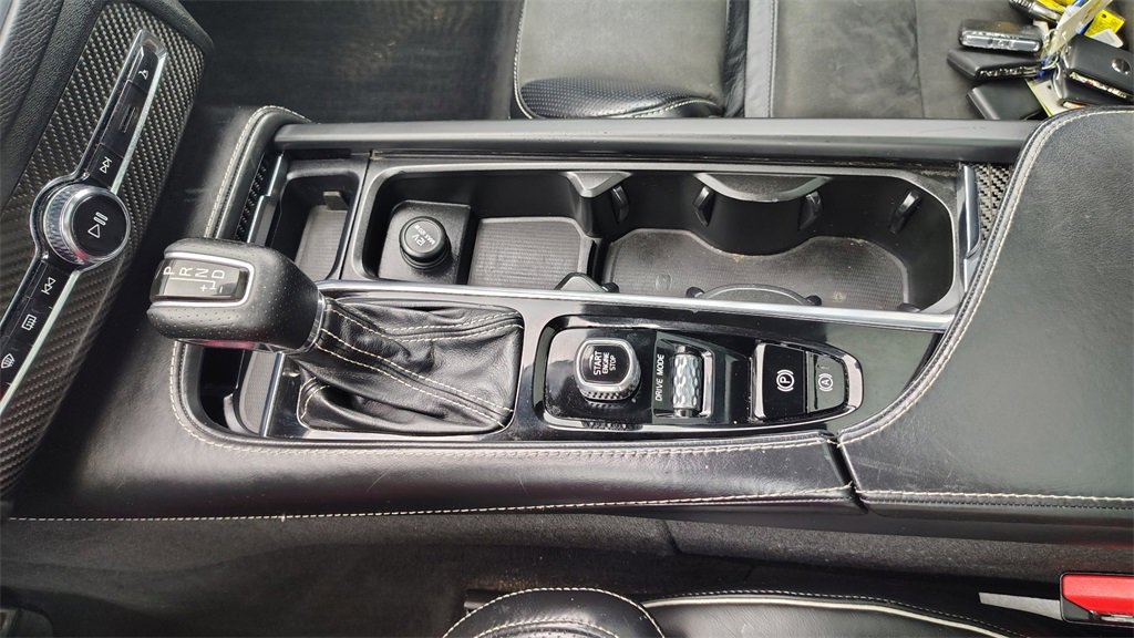 Used 2018 Volvo XC90 T6 R-Design w/ Convenience Package image 23