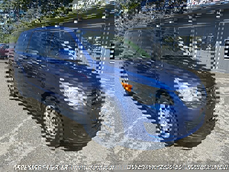 Used 2011 Volkswagen Routan SE