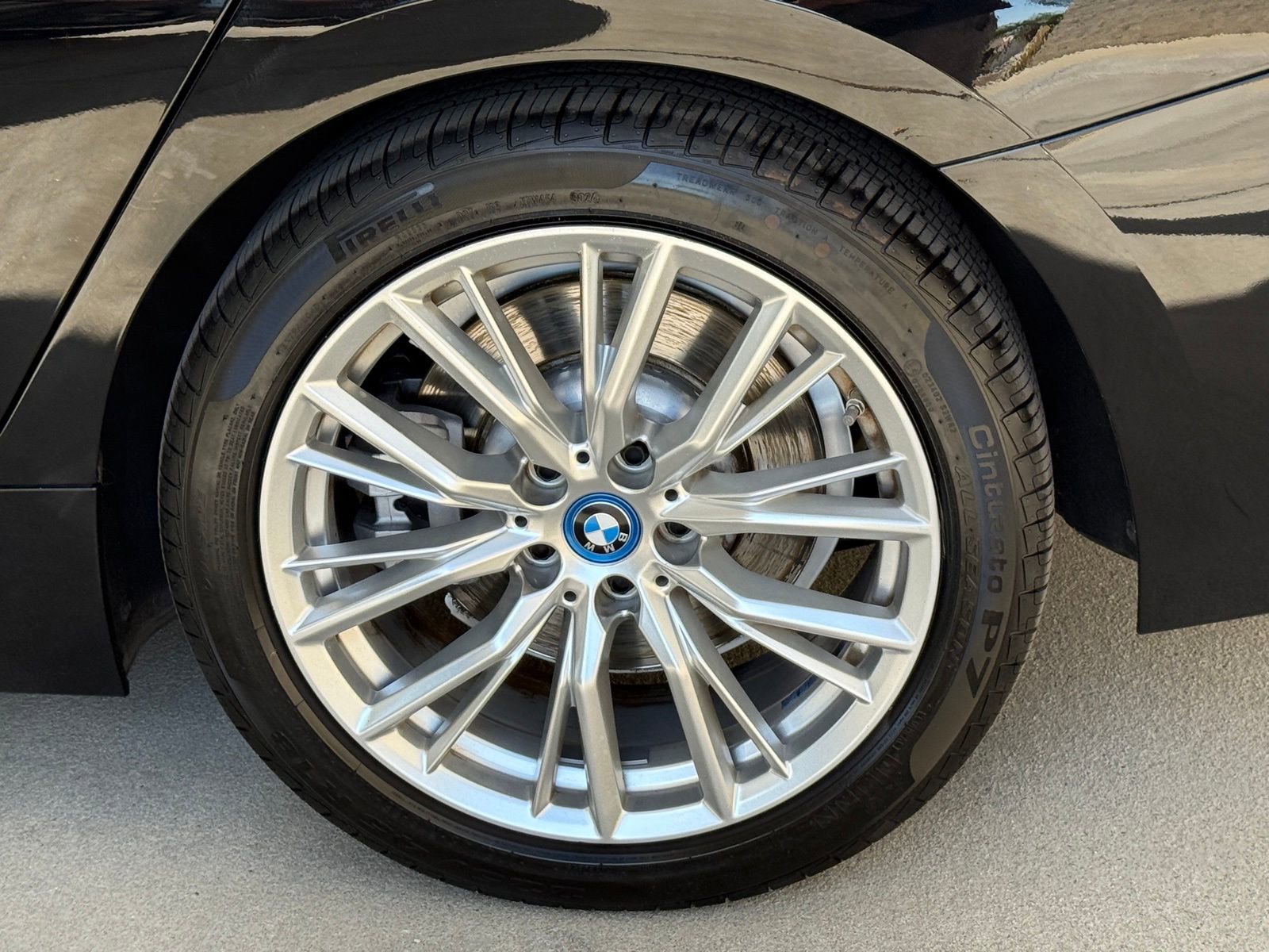 Certified 2023 BMW 330e image 18