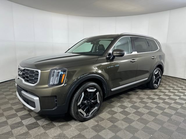 Used 2024 Kia Telluride S image 7