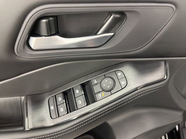 New 2026 Nissan Rogue SV image 32