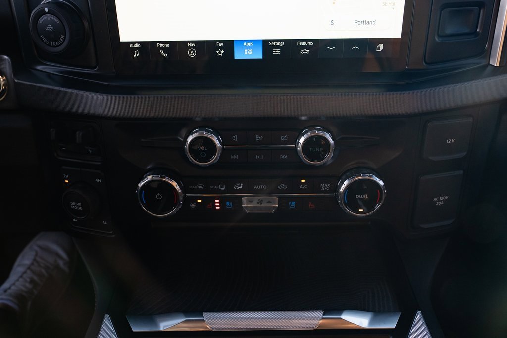 Used 2024 Ford F350 Platinum image 16