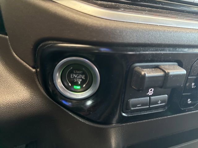 Used 2022 Chevrolet Silverado 1500 LTZ w/ LTZ Convenience Package II AWD/4WD image 21