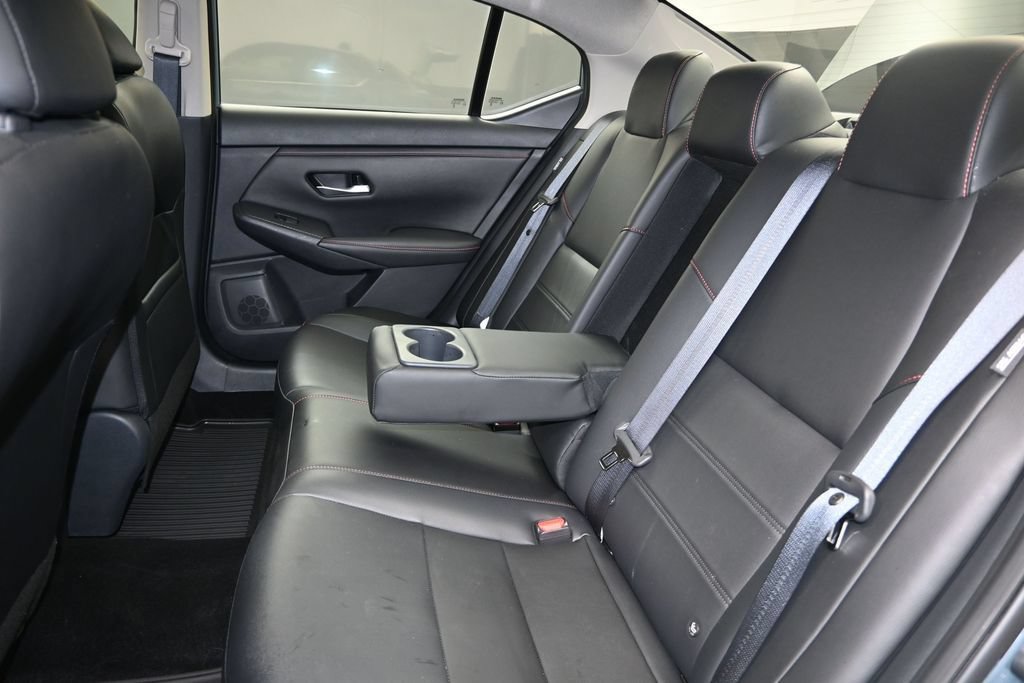 Used 2025 Nissan Sentra SR w/ SR Premium Package FWD image 19