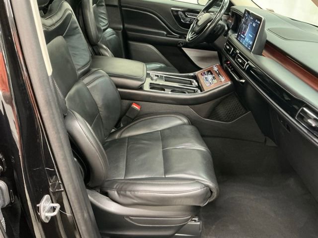 Used 2023 Lincoln Aviator Grand Touring w/ Equipment Group 301A AWD/4WD image 20